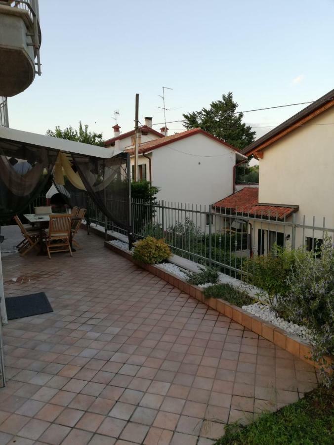 Hotel Garda House Sandra Exteriér fotografie