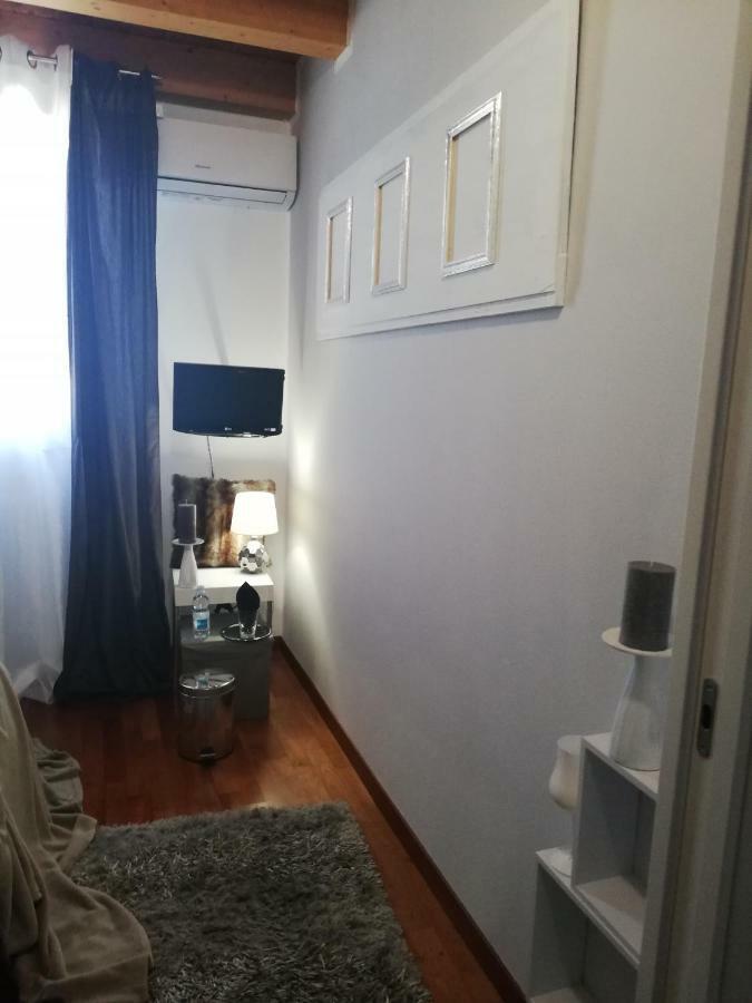 Hotel Garda House Sandra Exteriér fotografie